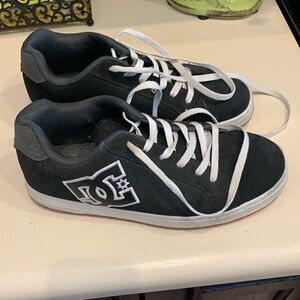 Men’s 10.5 DC Black Suede Shoes